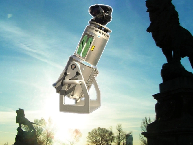 Denkmalschutz-Bild zeigt ein Vermessungsgerät vor einem Denkmal.